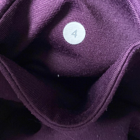 Lululemon training leggings, size 4, Vintage Plum, Purple, inside key pocket - Picture 4 of 8